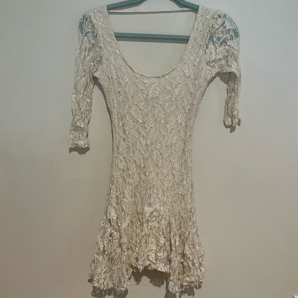 Lace flair mini